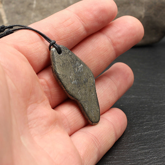 Federpyrit Anhänger - Handarbeit