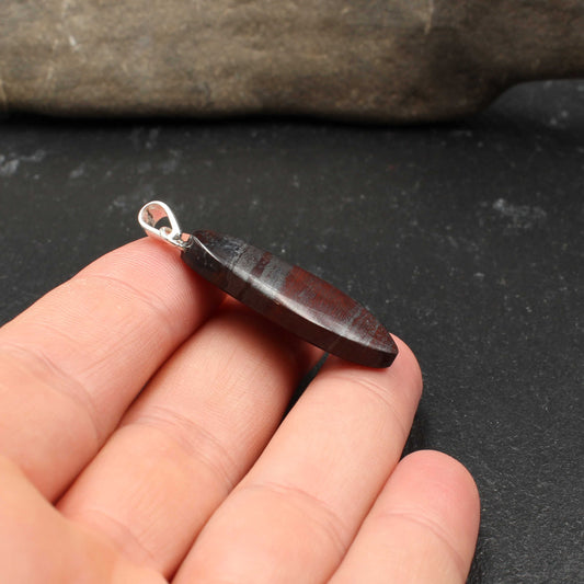 Bändereisenerz / Jaspis Anhänger - Handarbeit