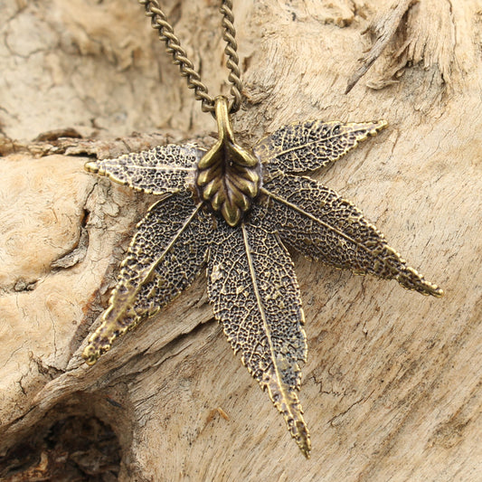 Japanischer Ahorn Anhänger Antik Messing - Bild 3