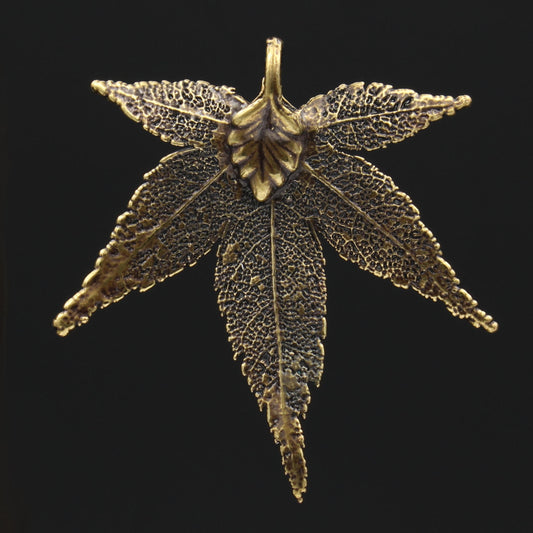 Japanischer Ahorn Anhänger Antik Messing