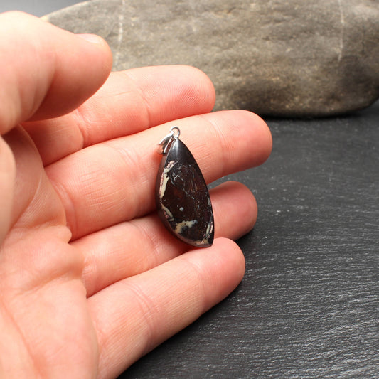 Australischer Boulder Opal Anhänger - Handarbeit aus Deutschland