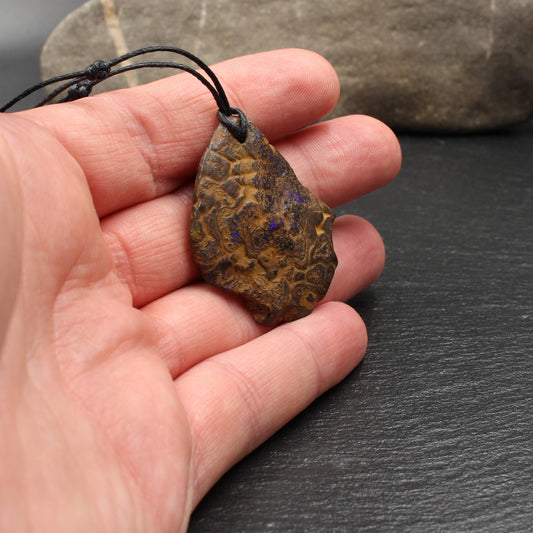 Australischer Boulder Opal Anhänger - Handarbeit aus Deutschland
