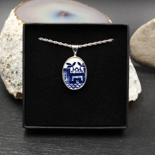 Englisches Porzellan "Old Willow" Anhänger - Oval