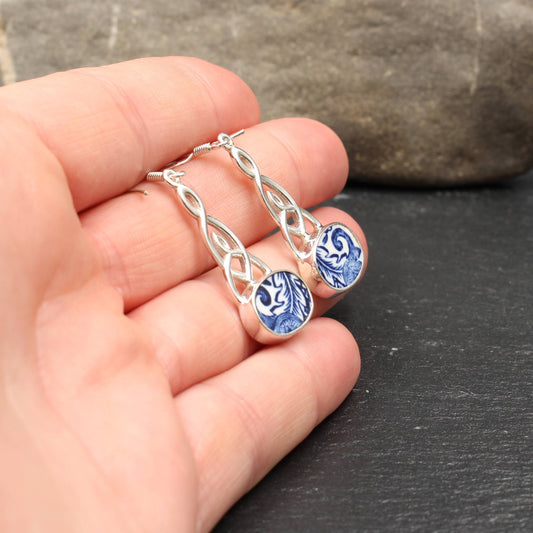 Englisches Porzellan "Old Willow" Keltischer Knoten Ohrringe