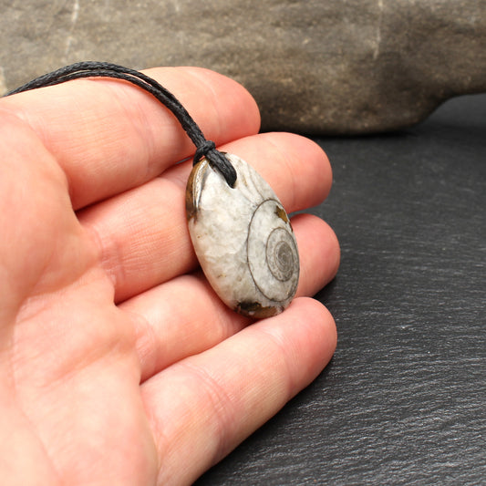 Ammonit Fossil Anhänger - Handarbeit