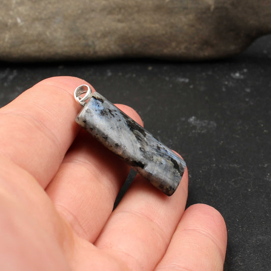 Larvikit / Blue Pearl Granit Anhänger & Ohrring Set - Handarbeit