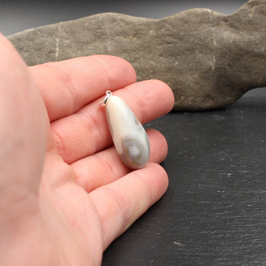 Malawi Achat Anhänger - Handarbeit