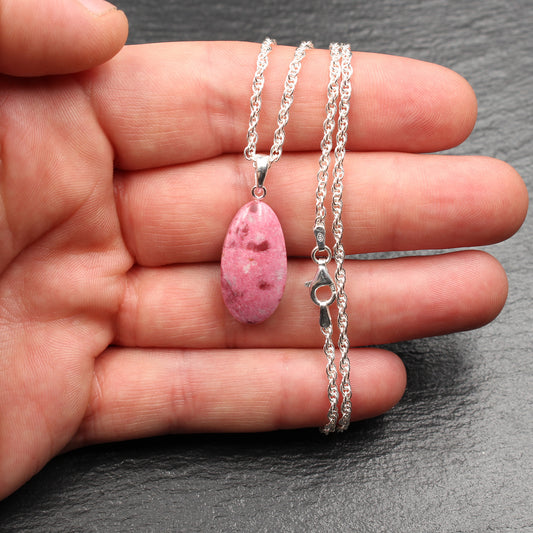 Norwegischer Thulit Anhänger - Handarbeit