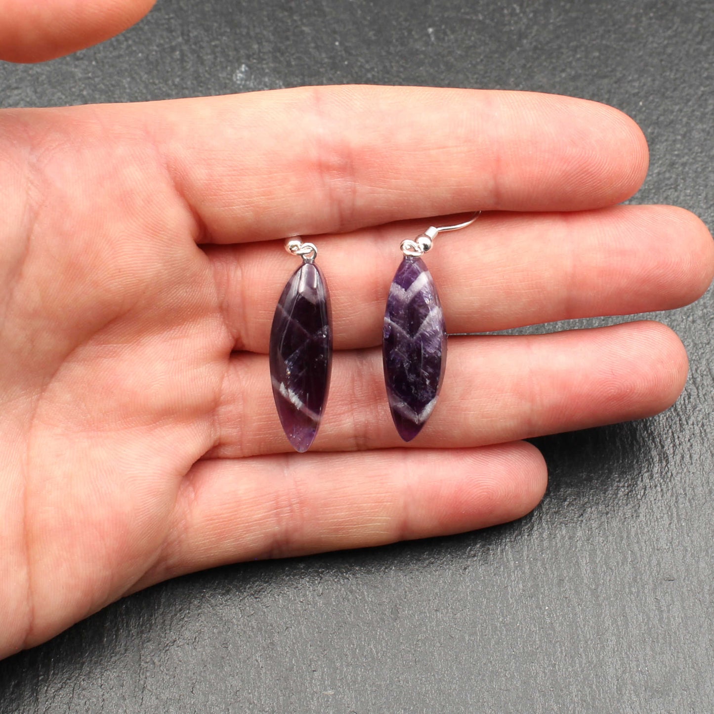 Chevron Amethyst Ohrringe - Handarbeit