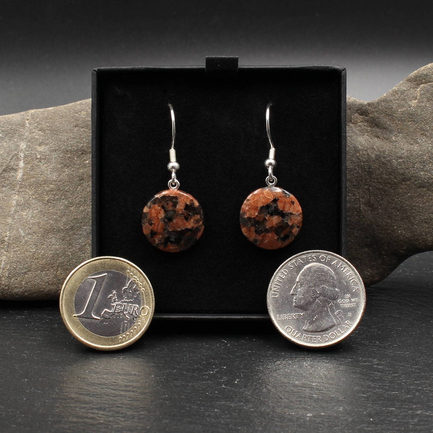 Roter Granit Ohrringe - Handarbeit