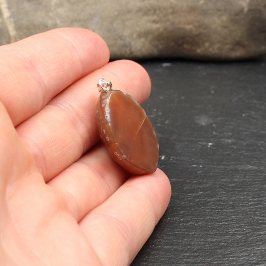 Schottischer Achat / Karneol Anhänger