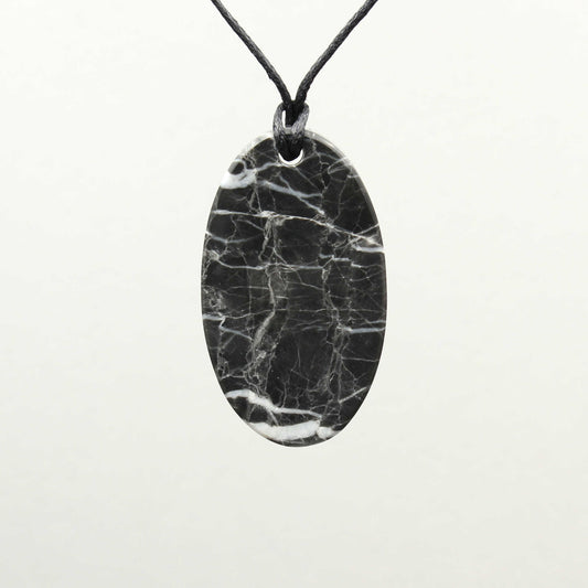 Schottischer Highland Kalkstein Anhänger - Handarbeit