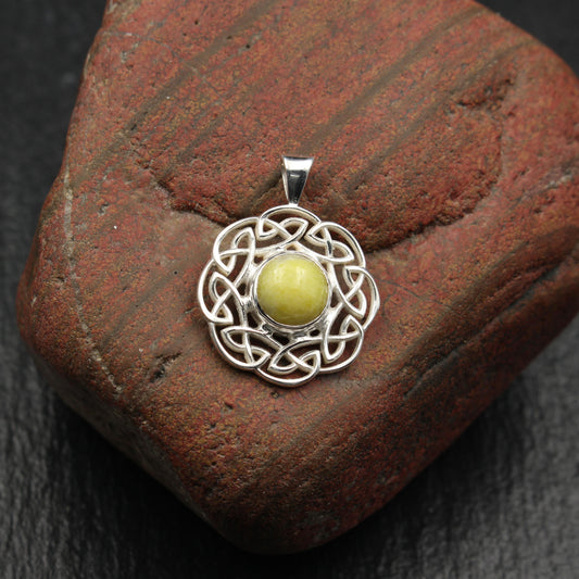 Schottischer Highland Marmor Anhänger - Keltische Sonne