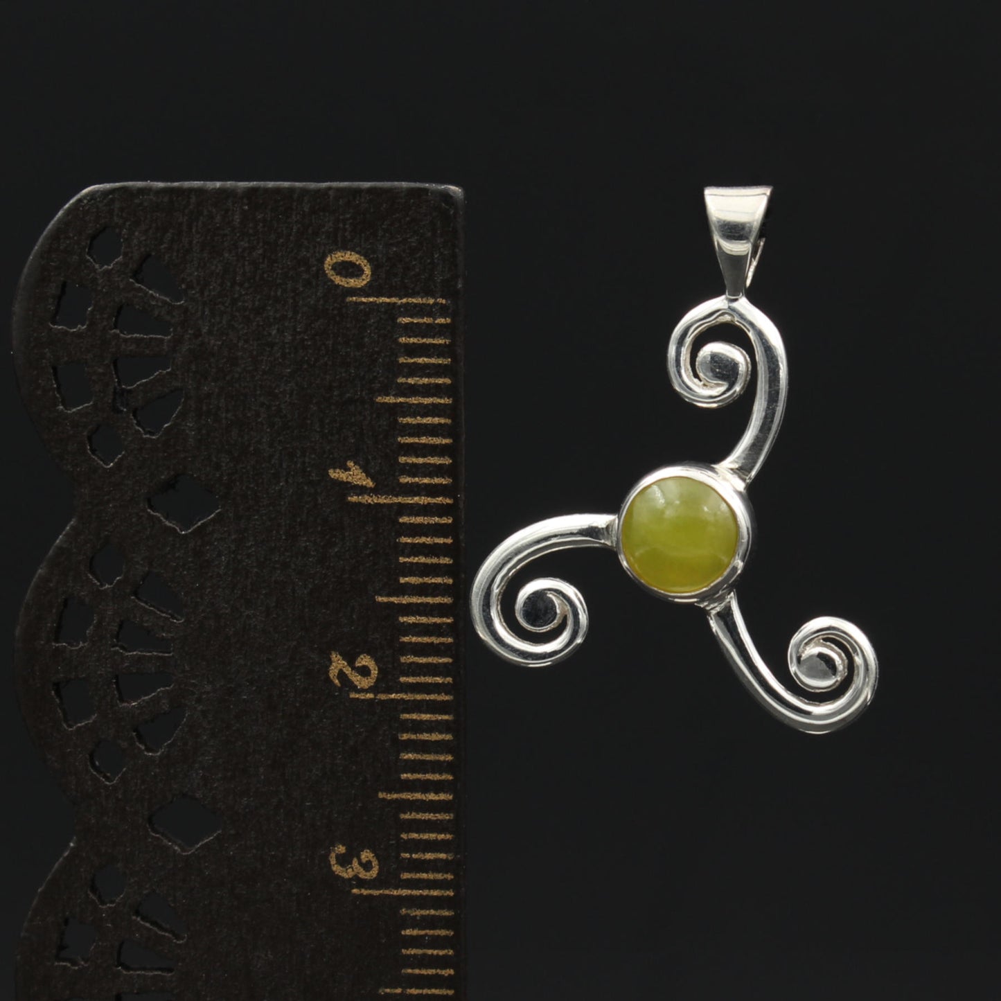 Highland Marmor Anhänger Keltische Triskele Silber