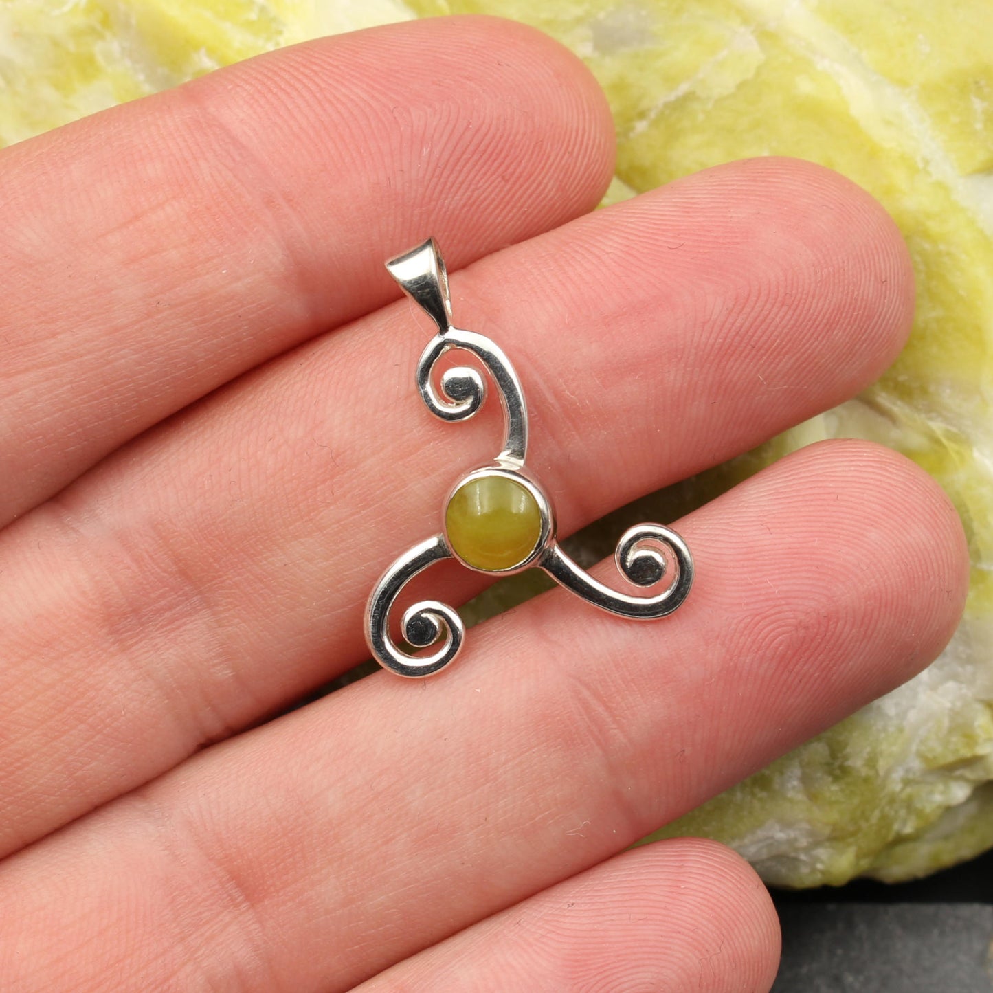 Highland Marmor Anhänger Keltische Triskele Silber