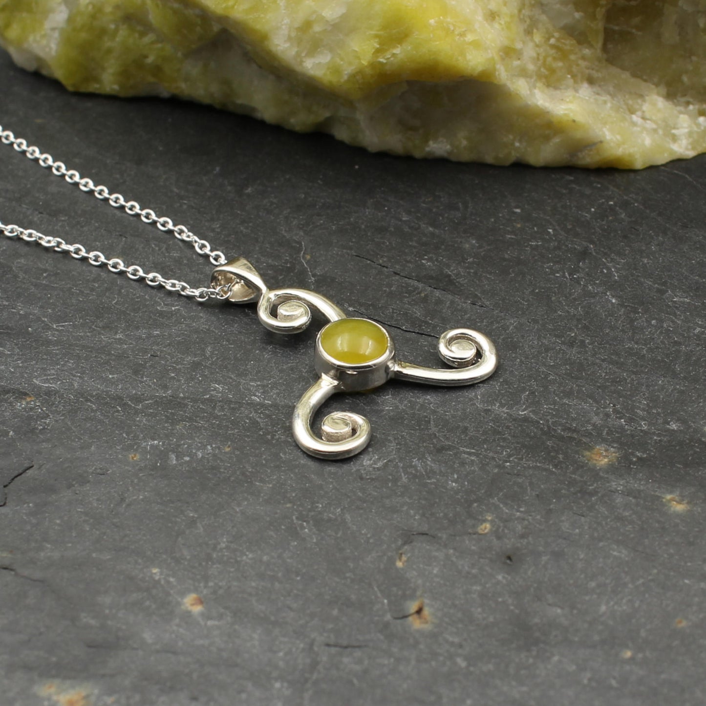 Highland Marmor Anhänger Keltische Triskele Silber