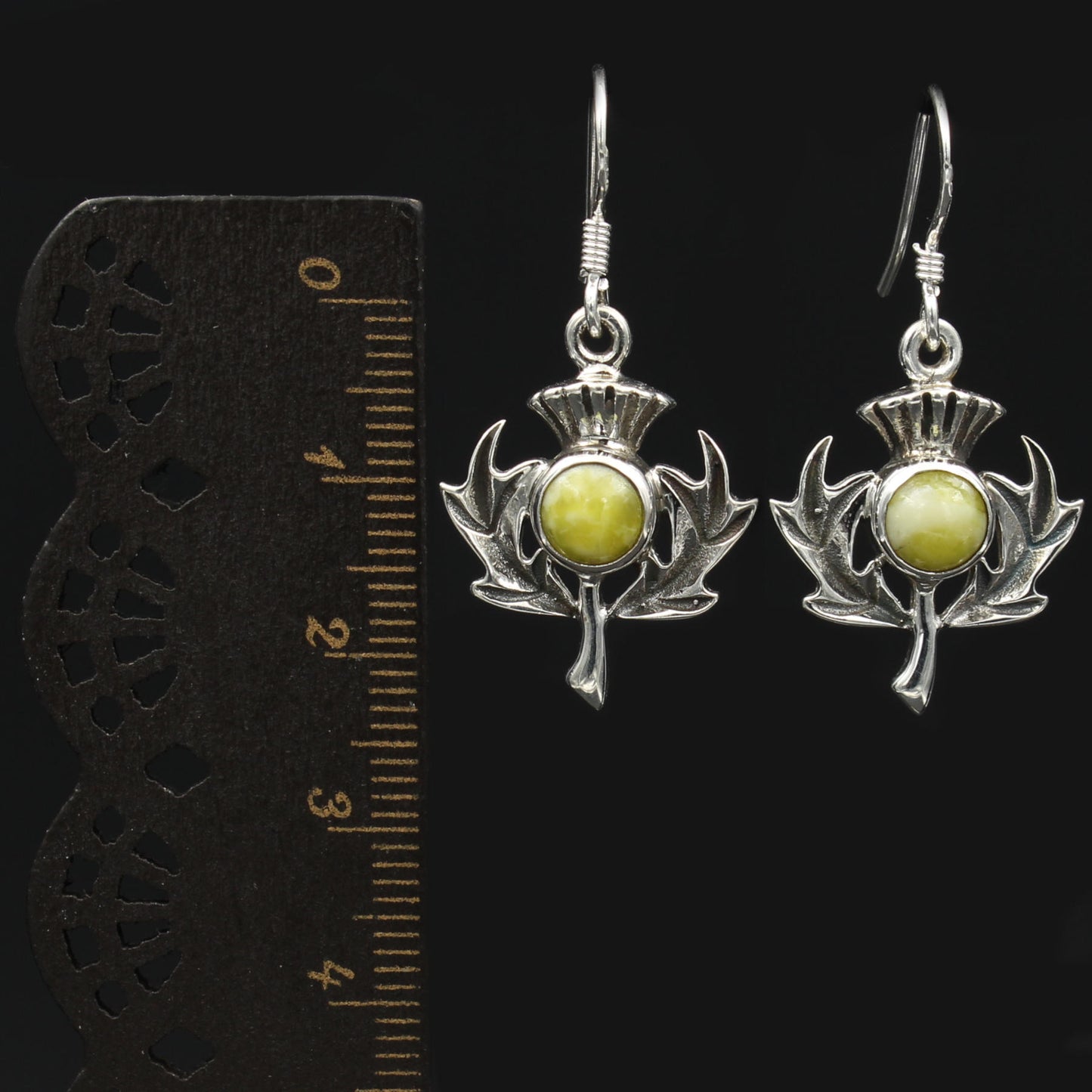 Highland Marmor Silberohrringe Schottische Distel