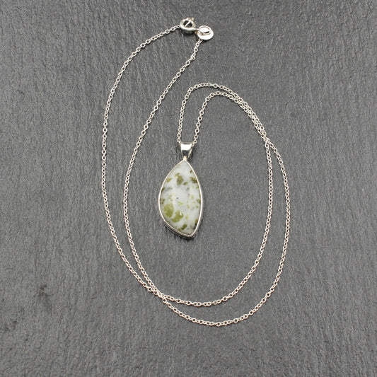 Schottischer Iona Marmor Anhänger - Mittel