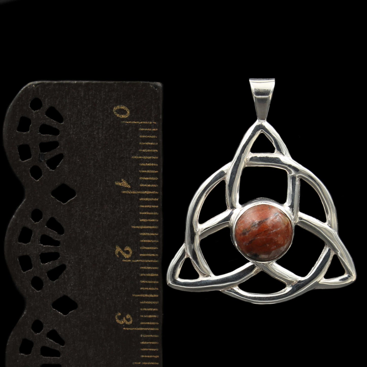 Lewisian Anhänger Keltische Triqueta