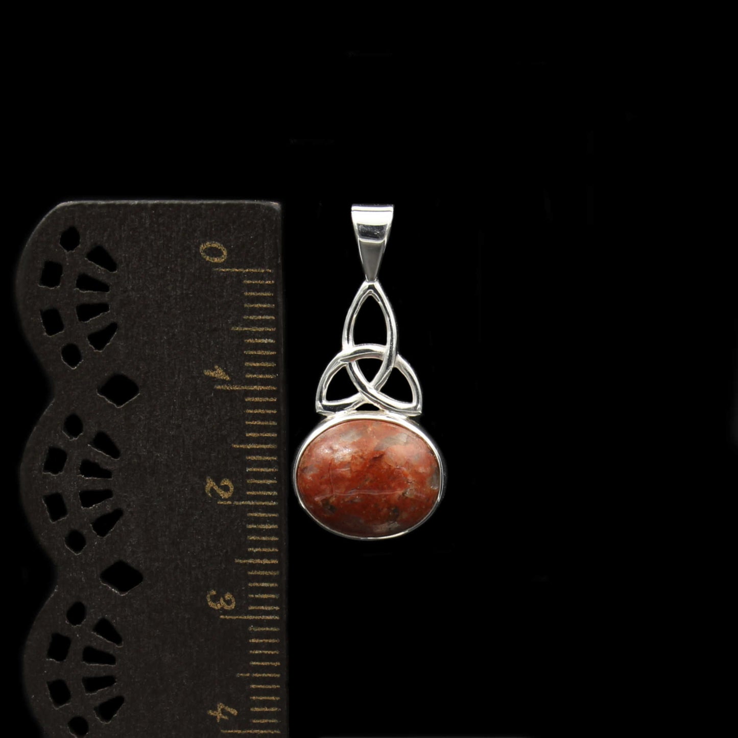 Keltischer Knoten Anhänger - Oval