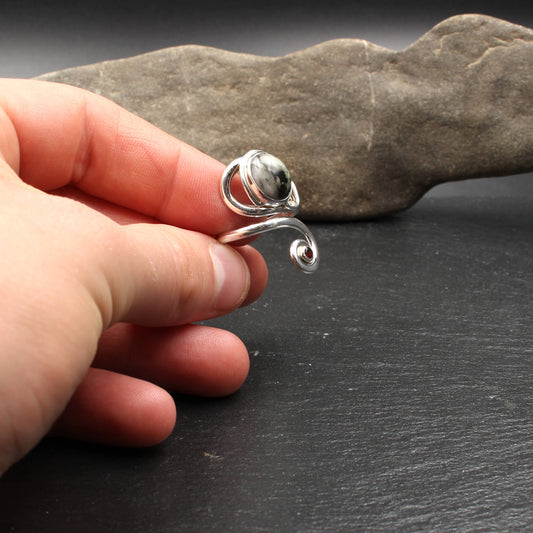 Skye Marmor & Granat - Keltischer Wirbel Ring