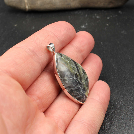 Skye Marmor Silber Anhänger - Groß