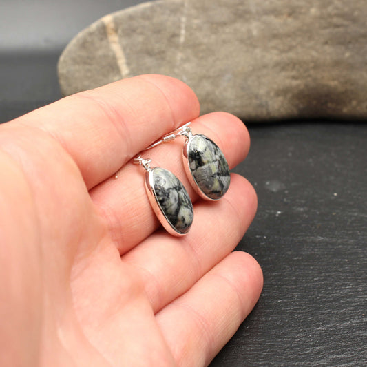 Schottischer Skye Marmor - Oval Ohrringe