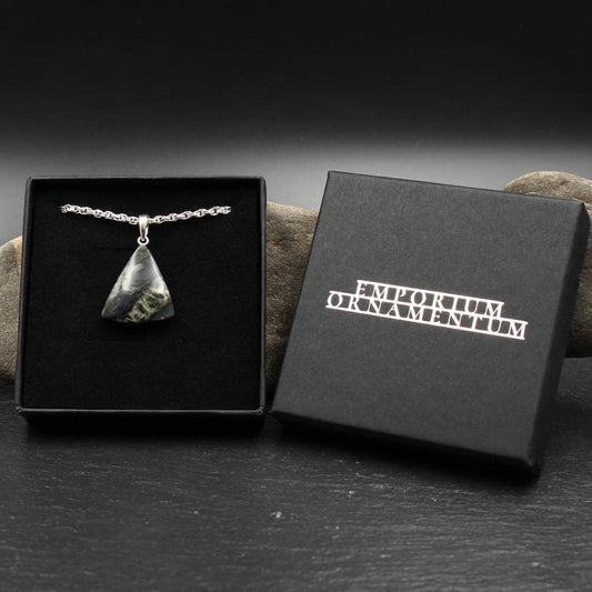 Schottischer Skye Marmor Anhänger - Handarbeit