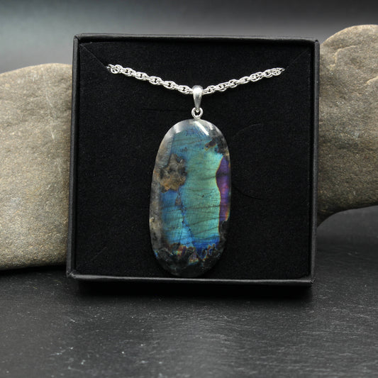 Finnish Spectrolite Pendant - Handmade in Germany (Rare Purple Spectrolite)