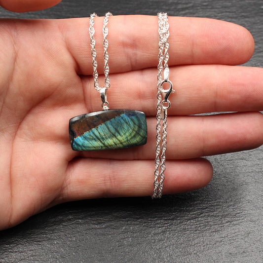 Finnischer Spektrolith Edelstein Anhänger - Handarbeit aus Deutschland