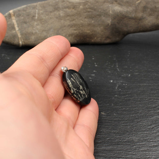 Schweizer Pyrit Schiefer Anhänger - Handarbeit