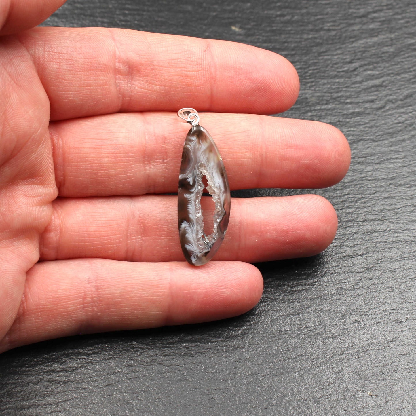 Achat Geode / Druse Anhänger - Handarbeit