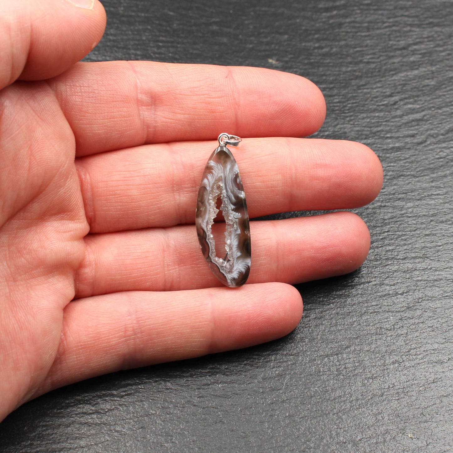 Achat Geode / Druse Anhänger - Handarbeit