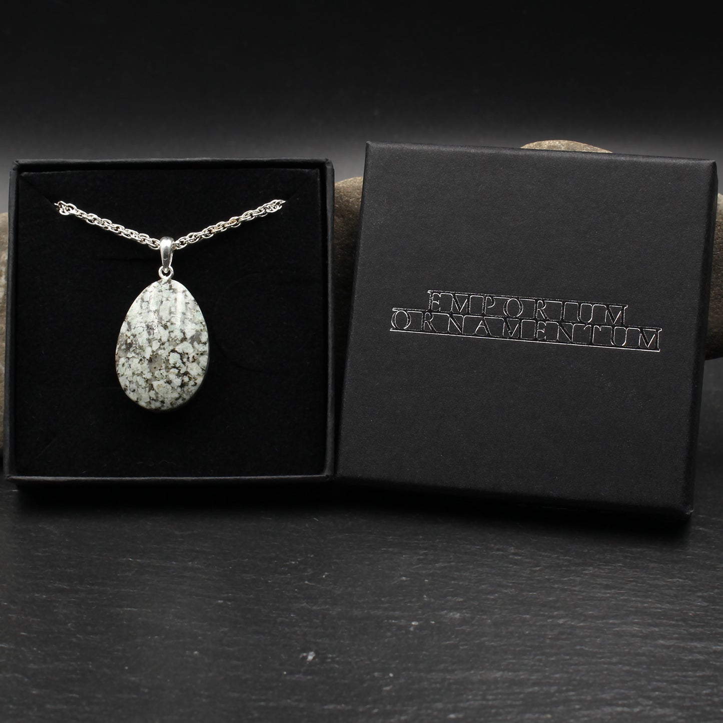 Julier granite pendant - handmade