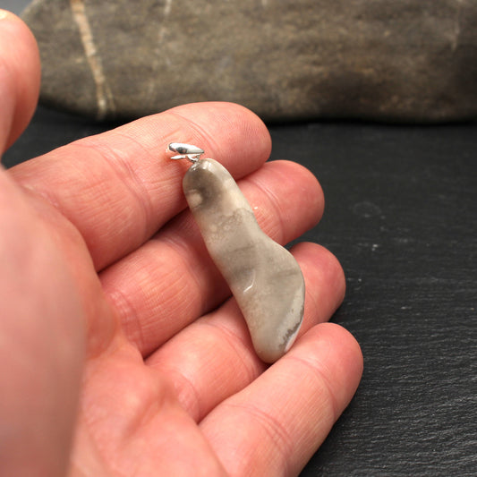 Nordsee Feuerstein Anhänger - Handarbeit