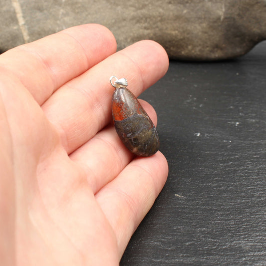 Rhein Jaspis Anhänger - Handarbeit