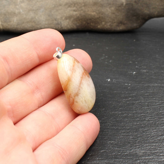 Quarz Anhänger vom Rhein - Handarbeit