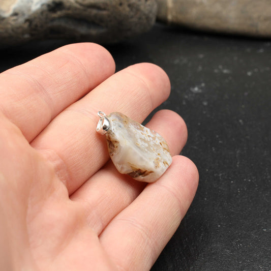 Rhein Chalcedon - Trommelstein Anhänger