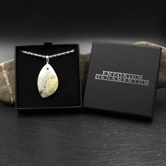 Schottischer Skye Marmor Anhänger - Handarbeit