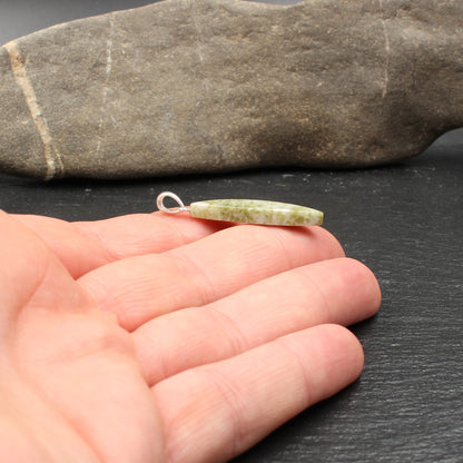 Schottischer Iona Marmor Anhänger - Handarbeit