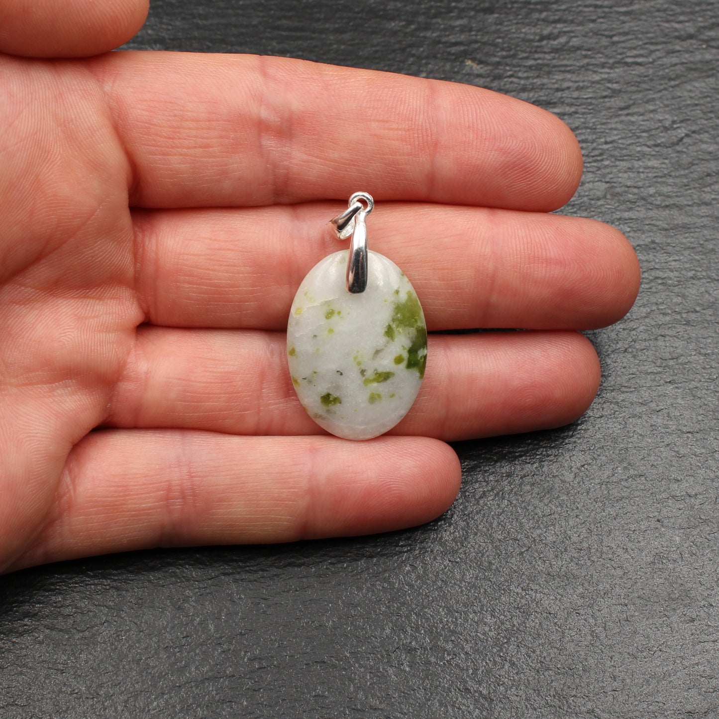 Schottischer Iona Marmor Anhänger - Handarbeit