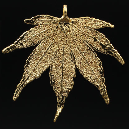 Japanischer Ahorn Anhänger Gold