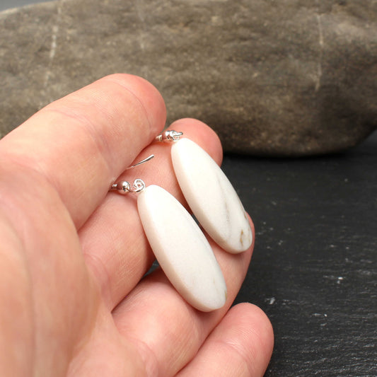 Weißer Carrara Marmor Ohrringe - Handarbeit