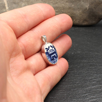 Englisches Porzellan "Old Willow" Anhänger - Oval