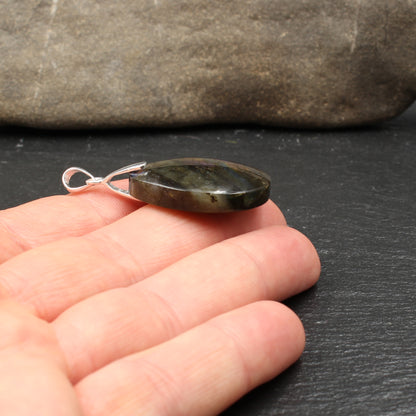 Labradorite Pendant - Handmade in Germany