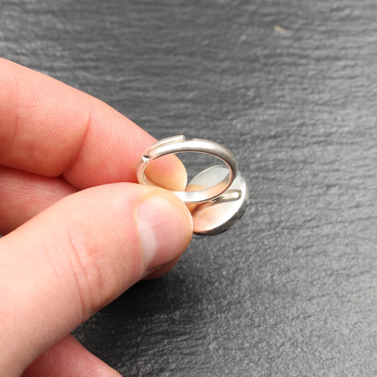 Andesitporphyr Silberring (Größenverstellbar) - Handarbeit aus Deutschland