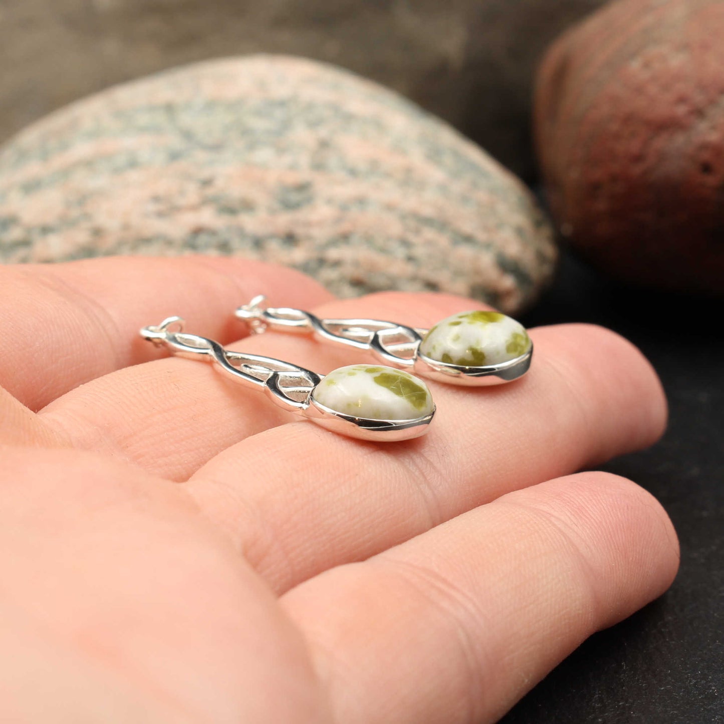 Iona Marmor Keltischer Knoten Silber Ohrringe - Groß