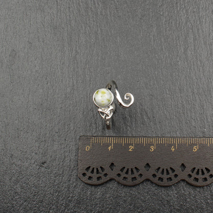 Iona Marmor Keltischer Wirbel Ring - Verstellbar