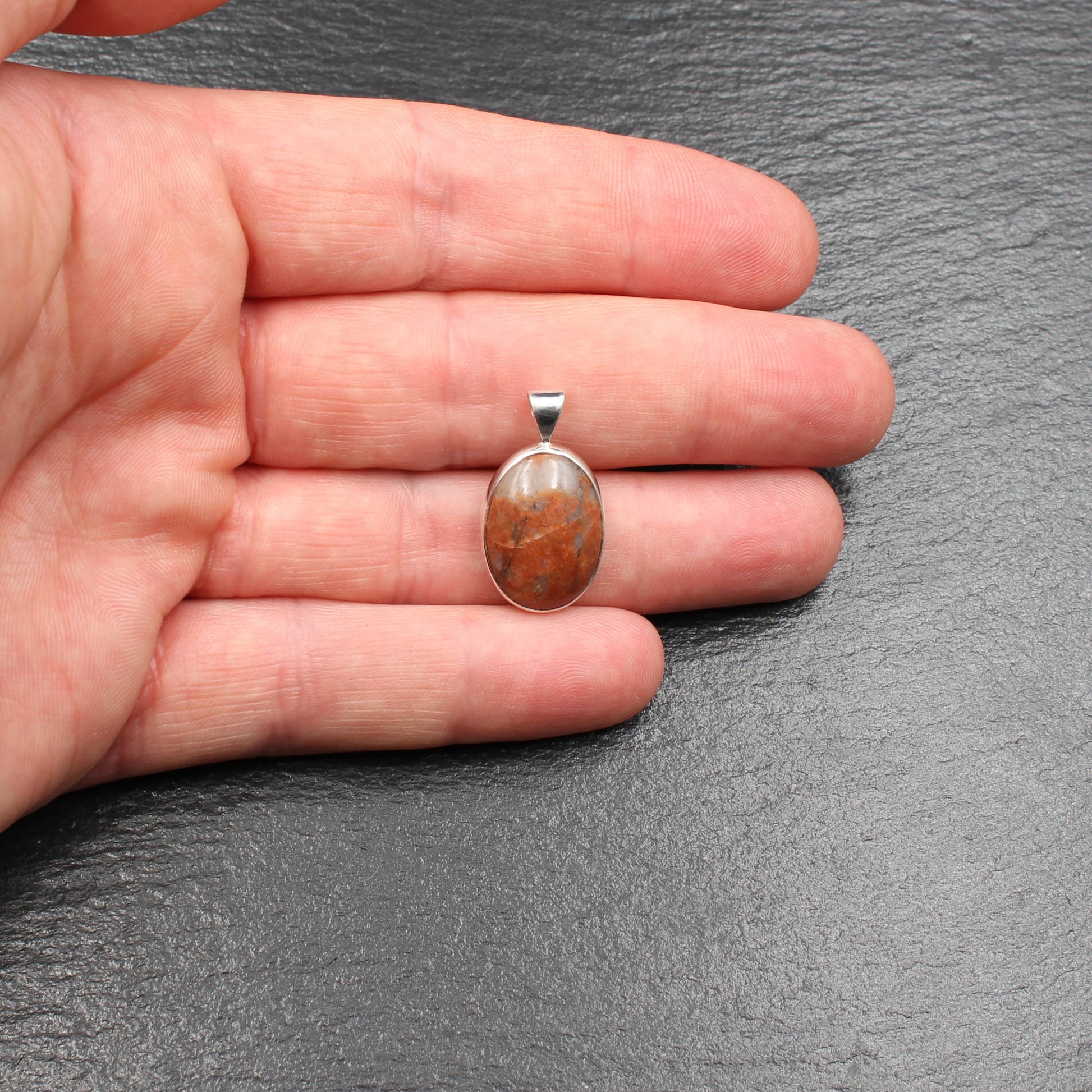 Schottischer Lewisian - Oval Anhänger (Mittel)
