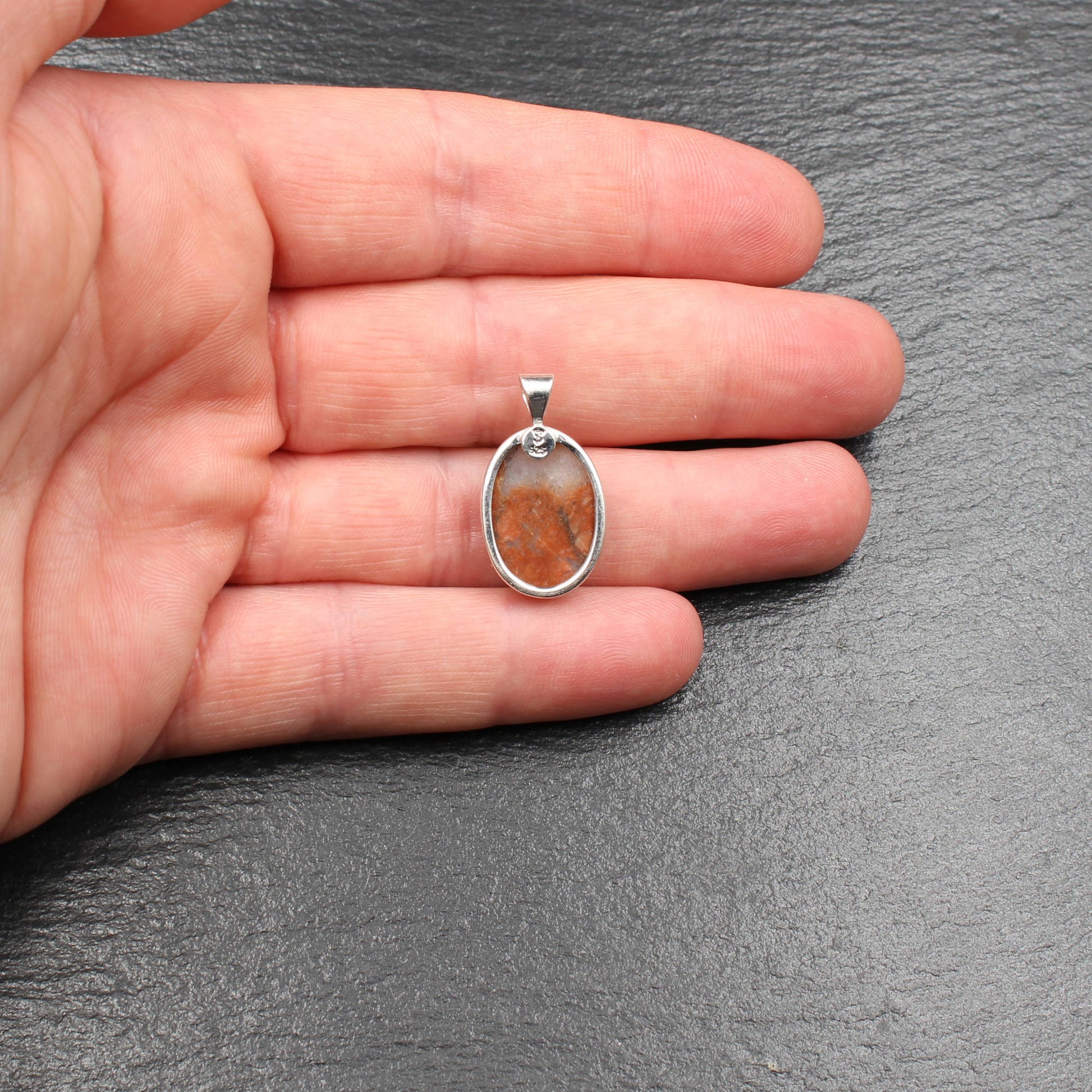 Schottischer Lewisian - Oval Anhänger (Mittel)